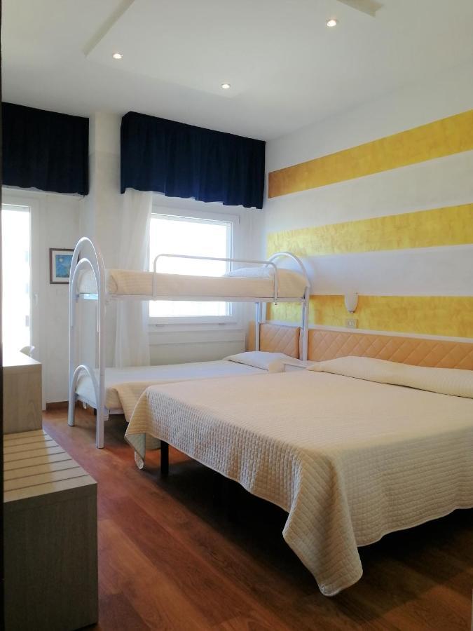 Hotel Diplomatic Riccione Exterior photo