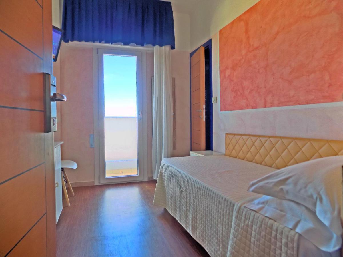 Hotel Diplomatic Riccione Exterior photo