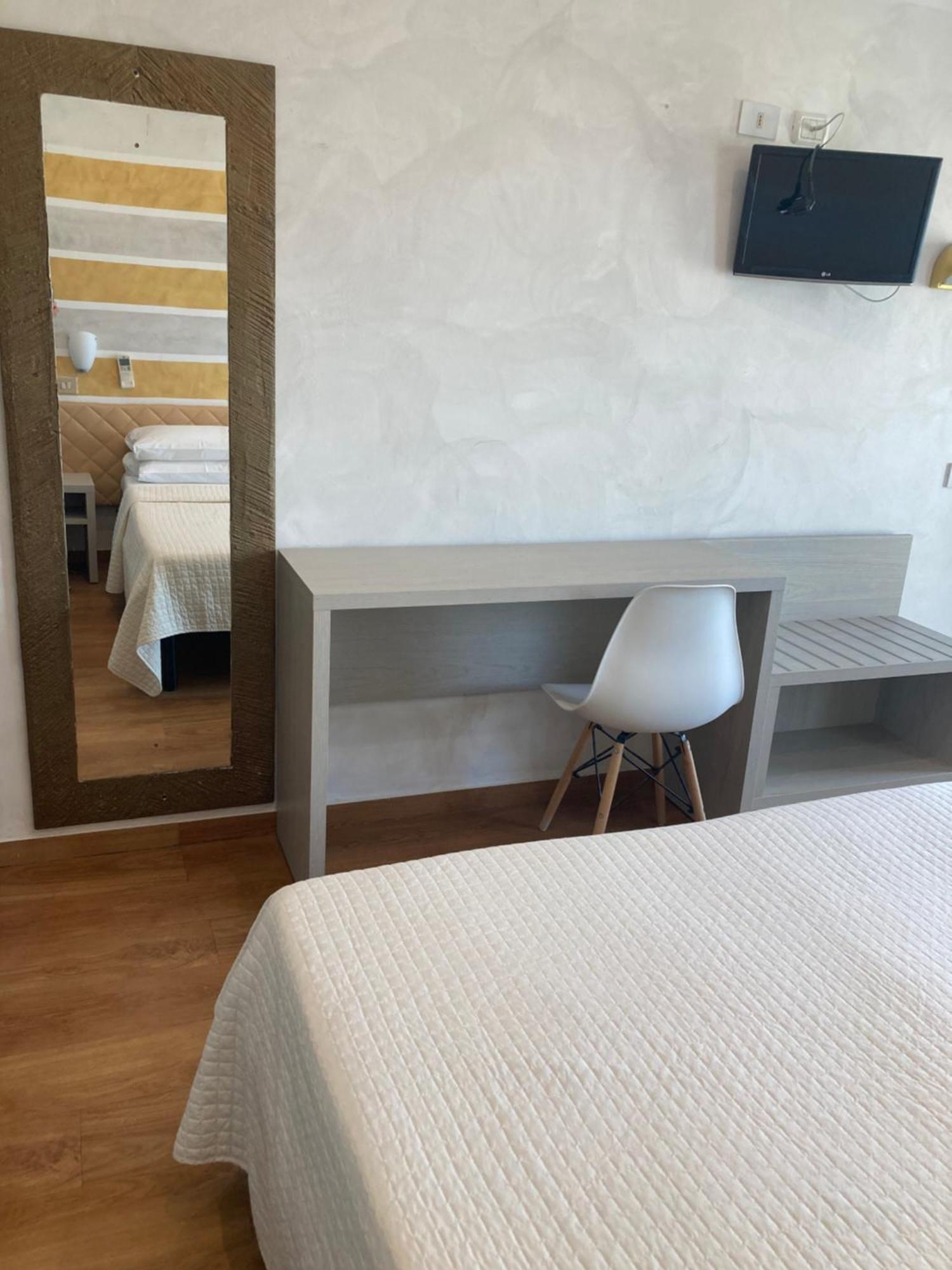 Hotel Diplomatic Riccione Room photo